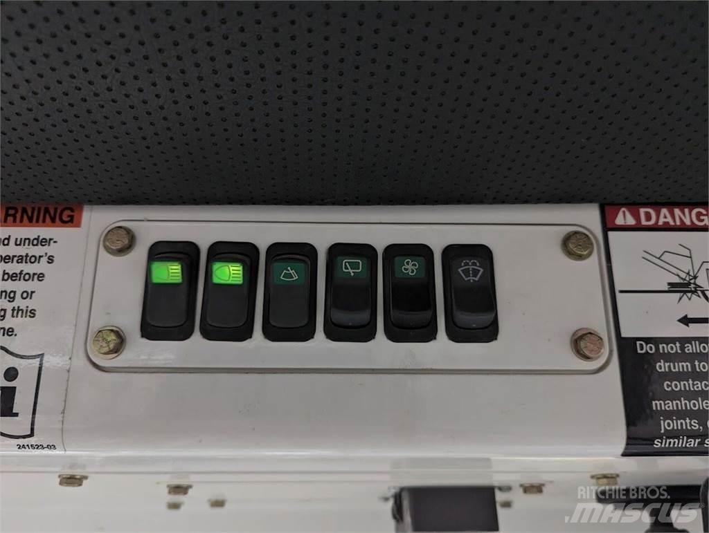 Roadtec SX6E Stroji za recikliranje asfalta