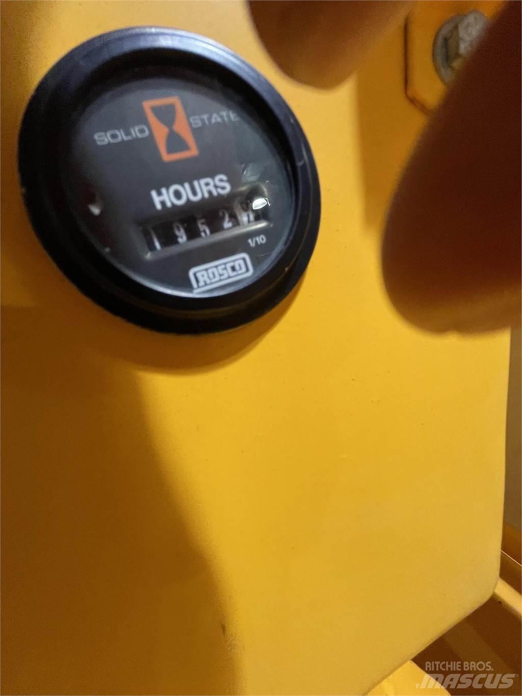 Rosco 9010 Vozila za prevoz materiala