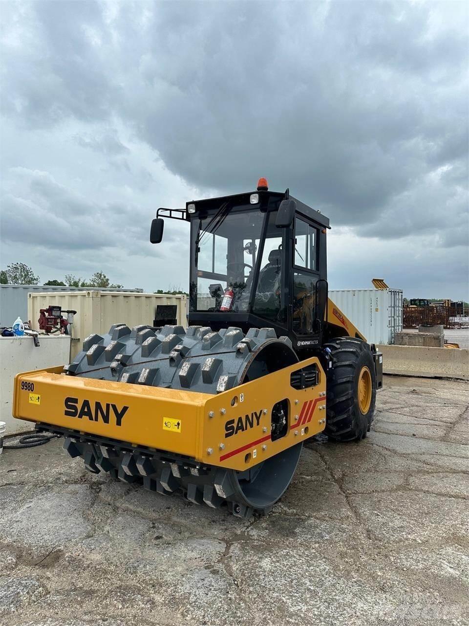Sany SSR120C-8 Kompaktorji odpadkov