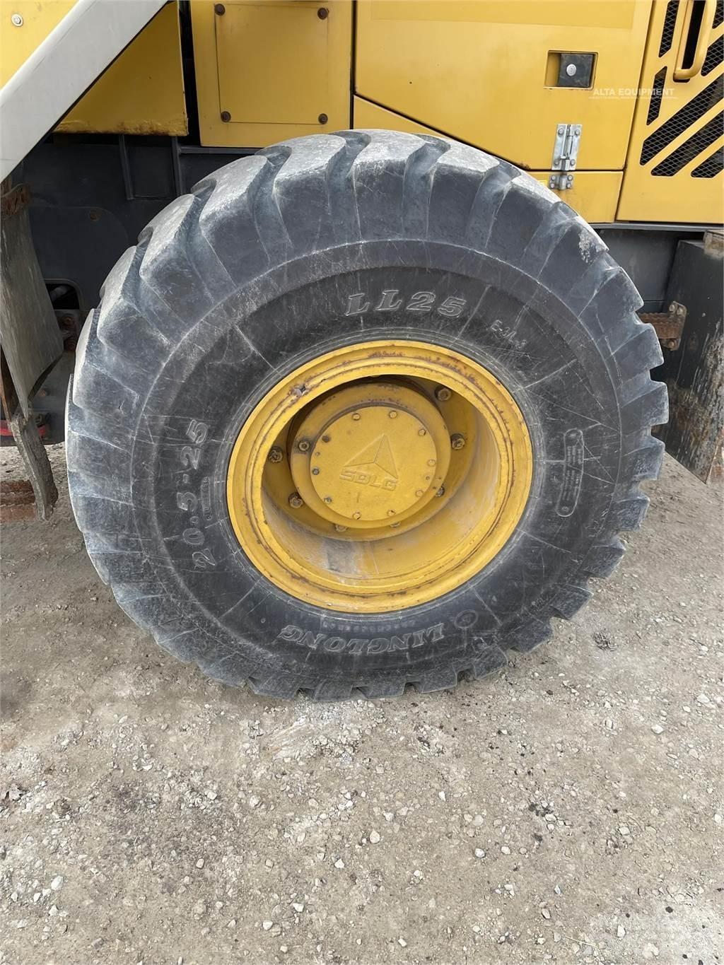 SDLG L948F Kolesni nakladalci