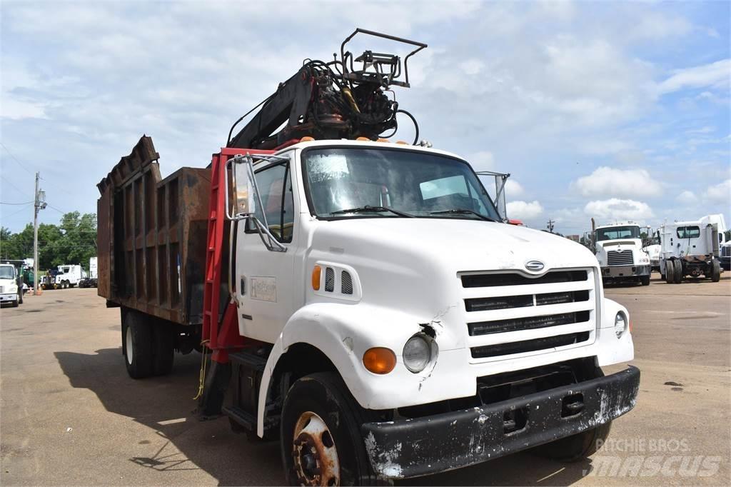 Sterling L7500 Tovornjaki z žerjavom
