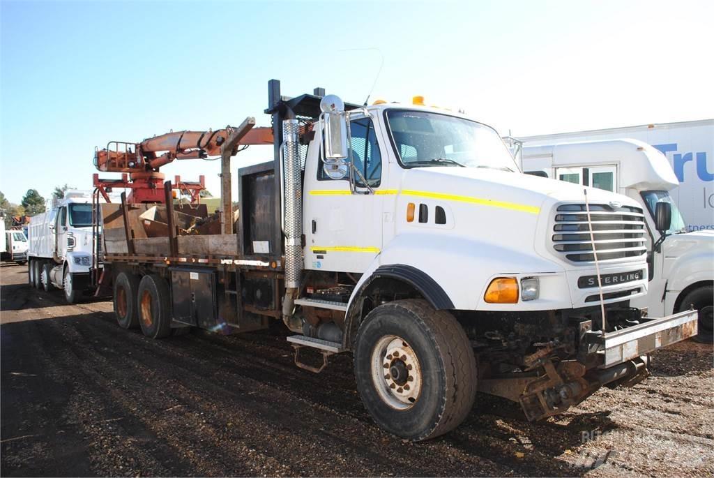 Sterling LT9500 Tovornjaki z žerjavom