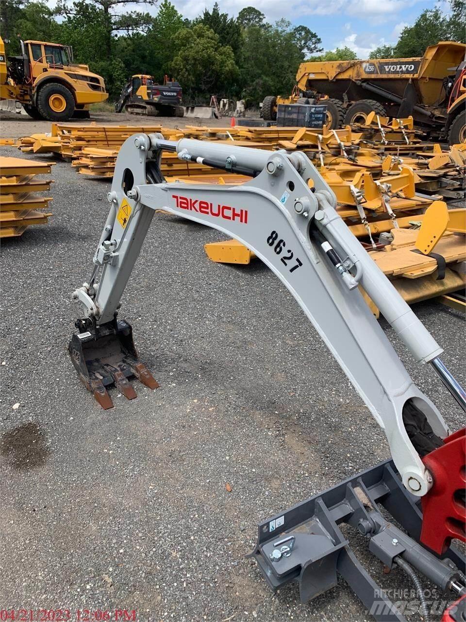 Takeuchi TB210R Mini bagri <7t