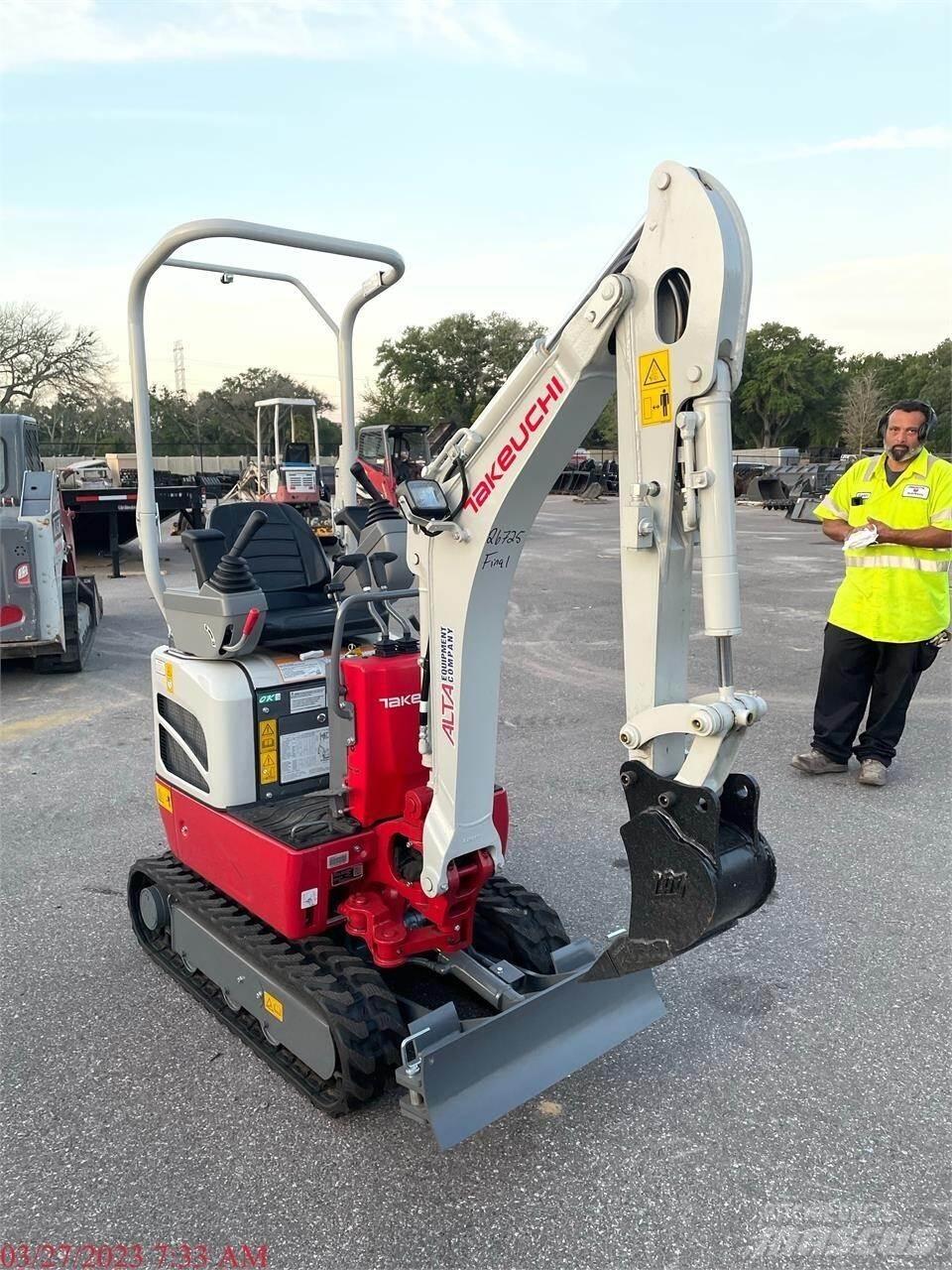Takeuchi TB210R Mini bagri <7t