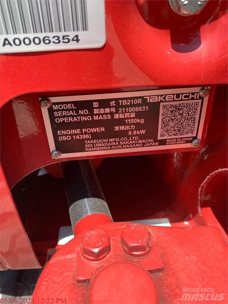 Takeuchi TB210R Mini bagri <7t