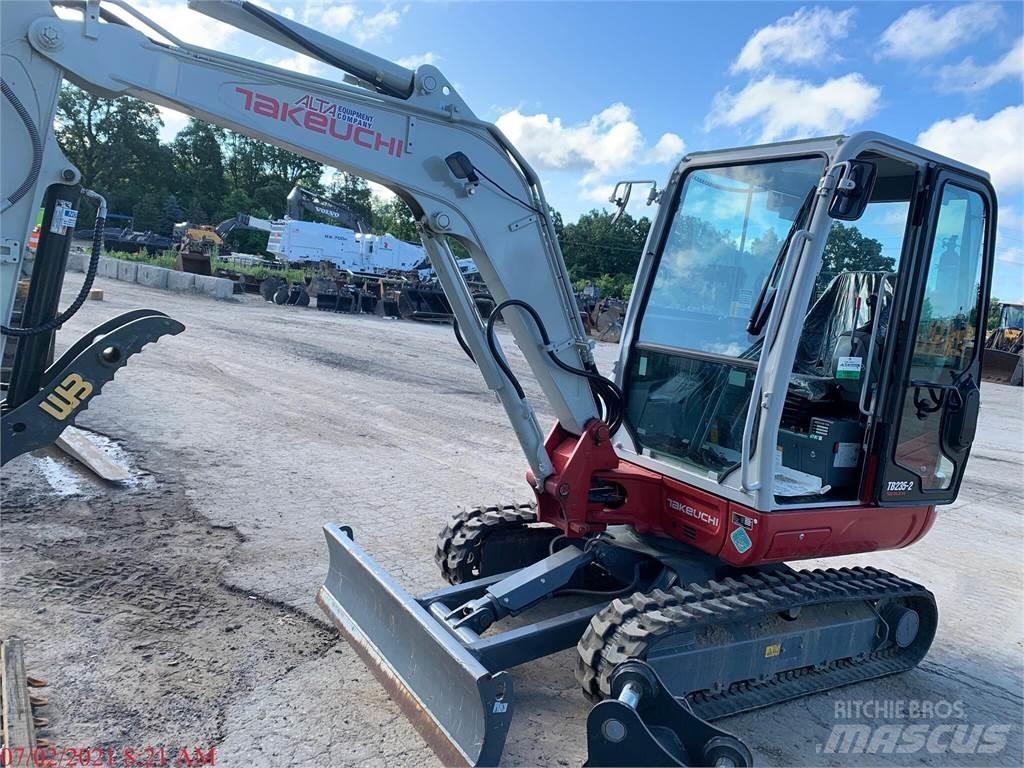 Takeuchi TB235-2 Mini bagri <7t