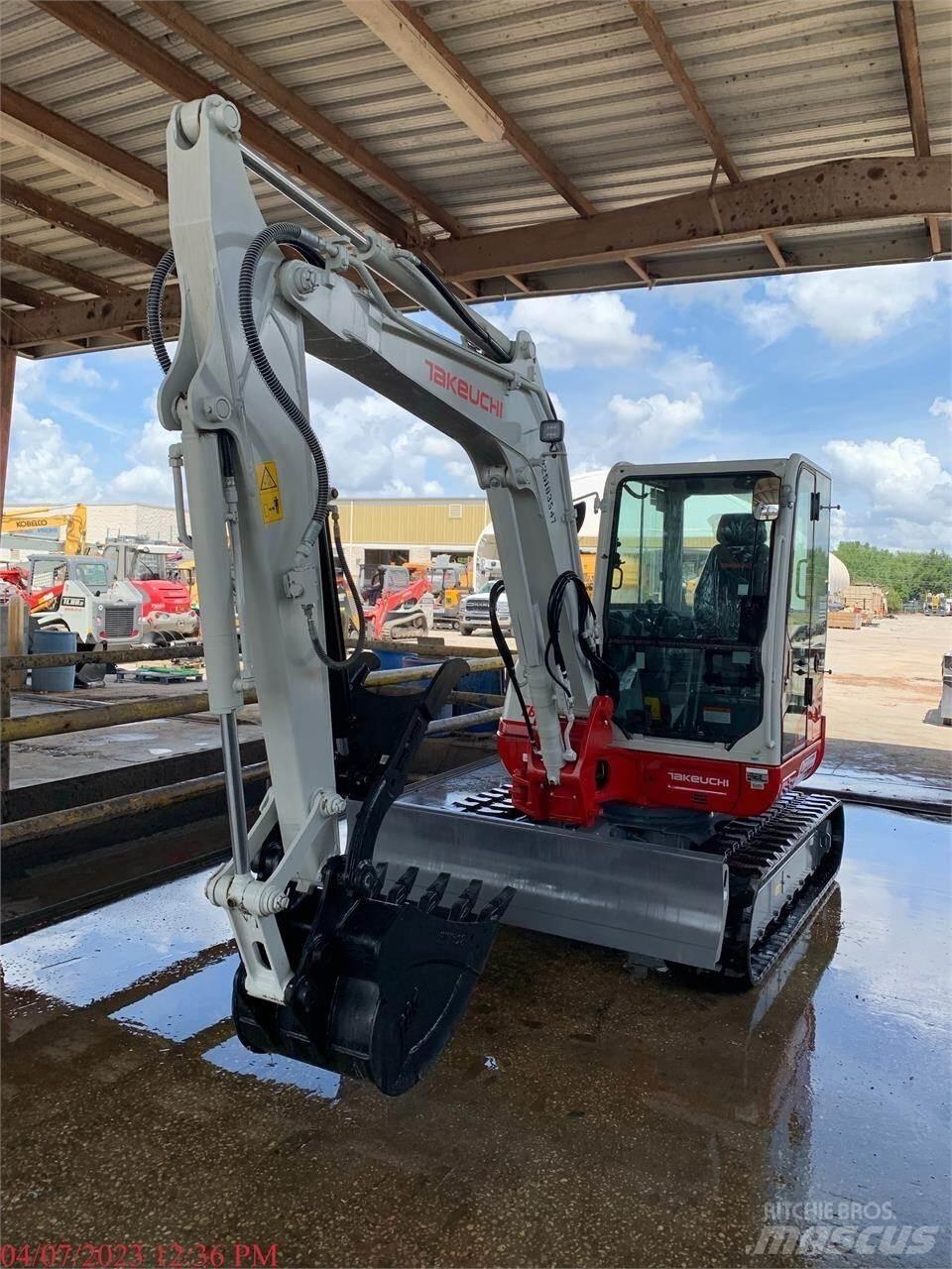 Takeuchi TB250-2 Mini bagri <7t