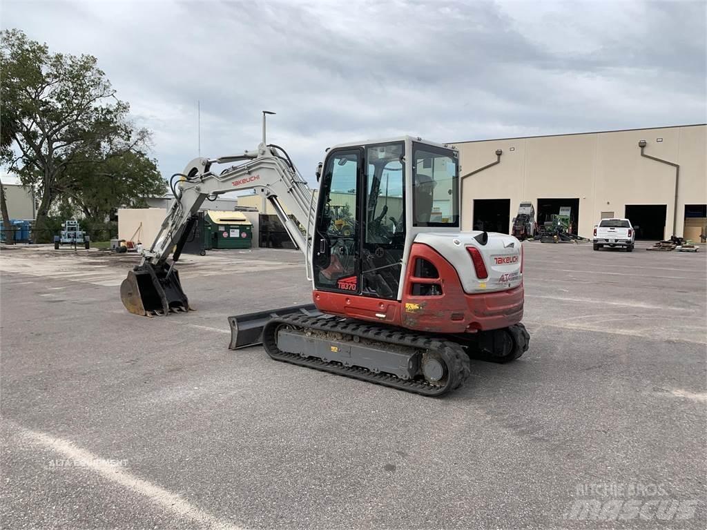 Takeuchi TB370 Bagri goseničarji