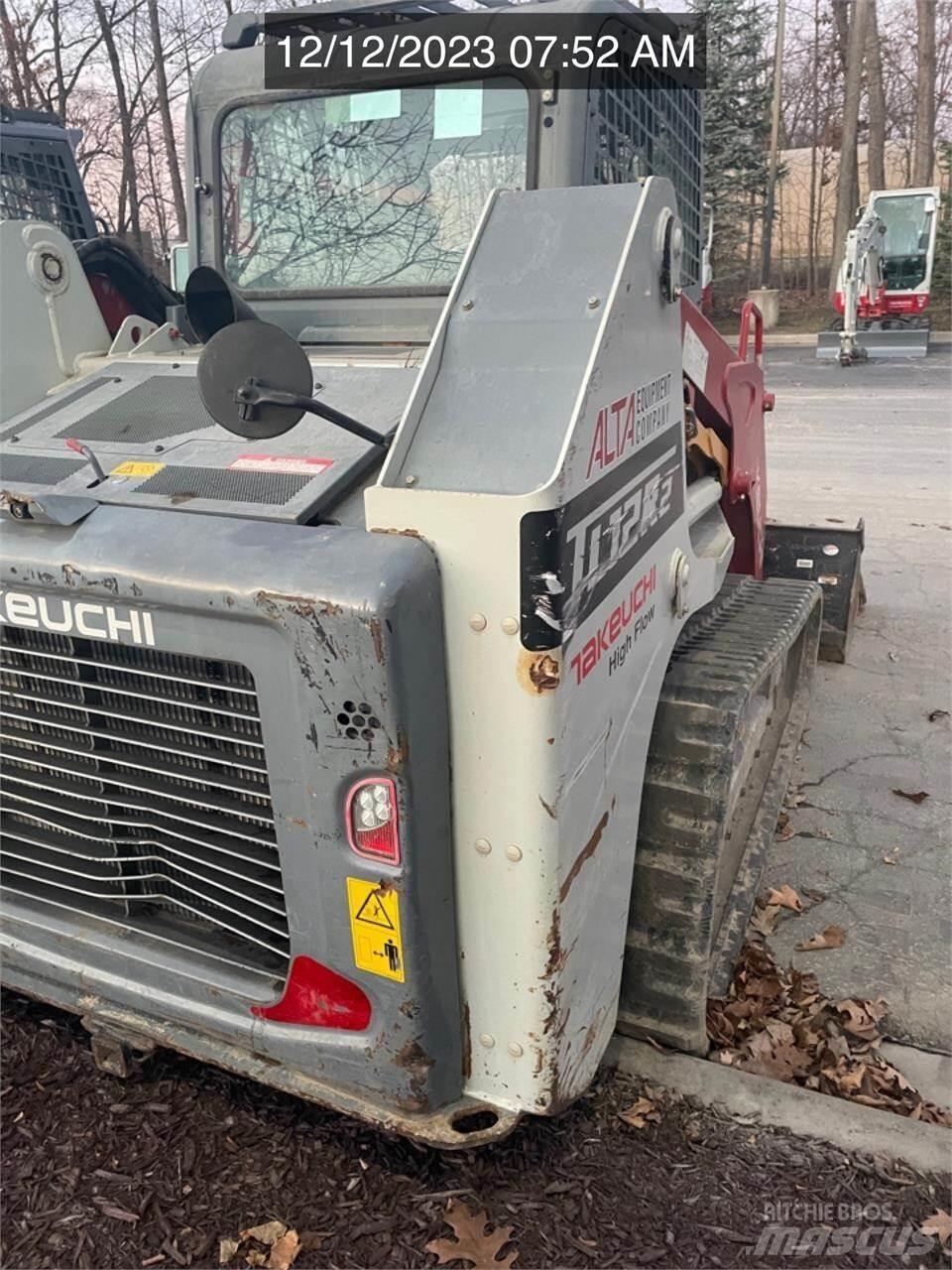 Takeuchi TL12R2 Skid steer mini nakladalci