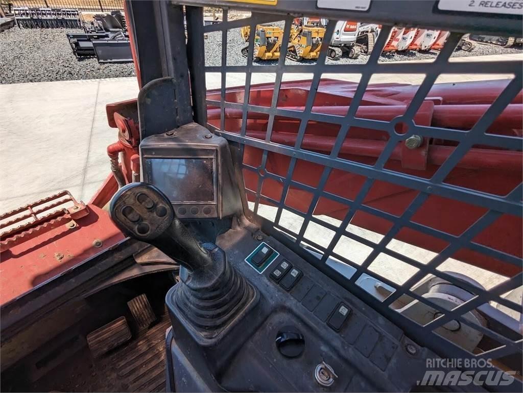Takeuchi TL12V2 Skid steer mini nakladalci
