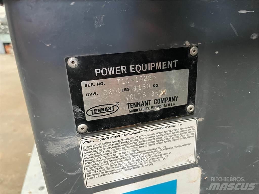 Tennant T15 Cestni pometači