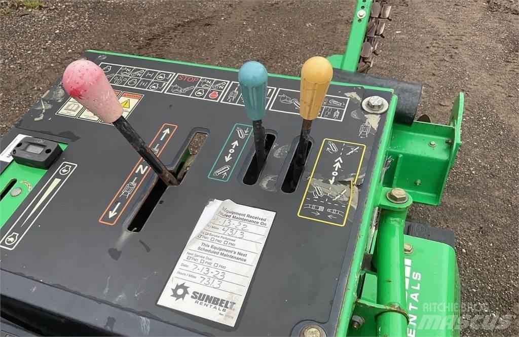 Vermeer RTX250 Freze za kopanje jarkov Trenčerji