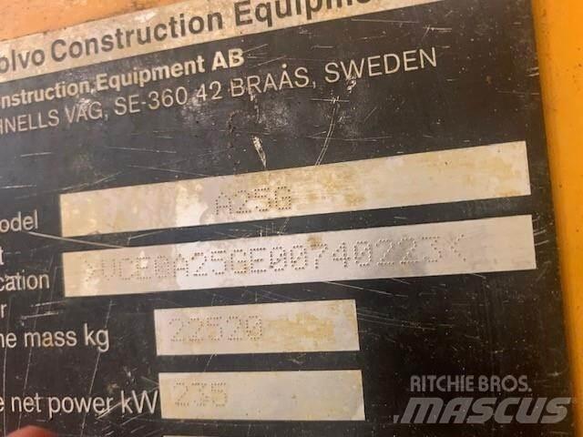 Volvo A25G Tovornjaki za vodo