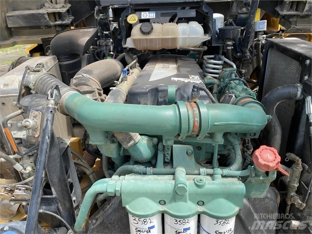 Volvo A30G Zglobni demperji