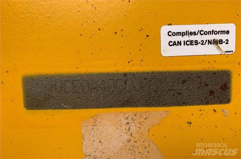 Volvo A40G Zglobni demperji