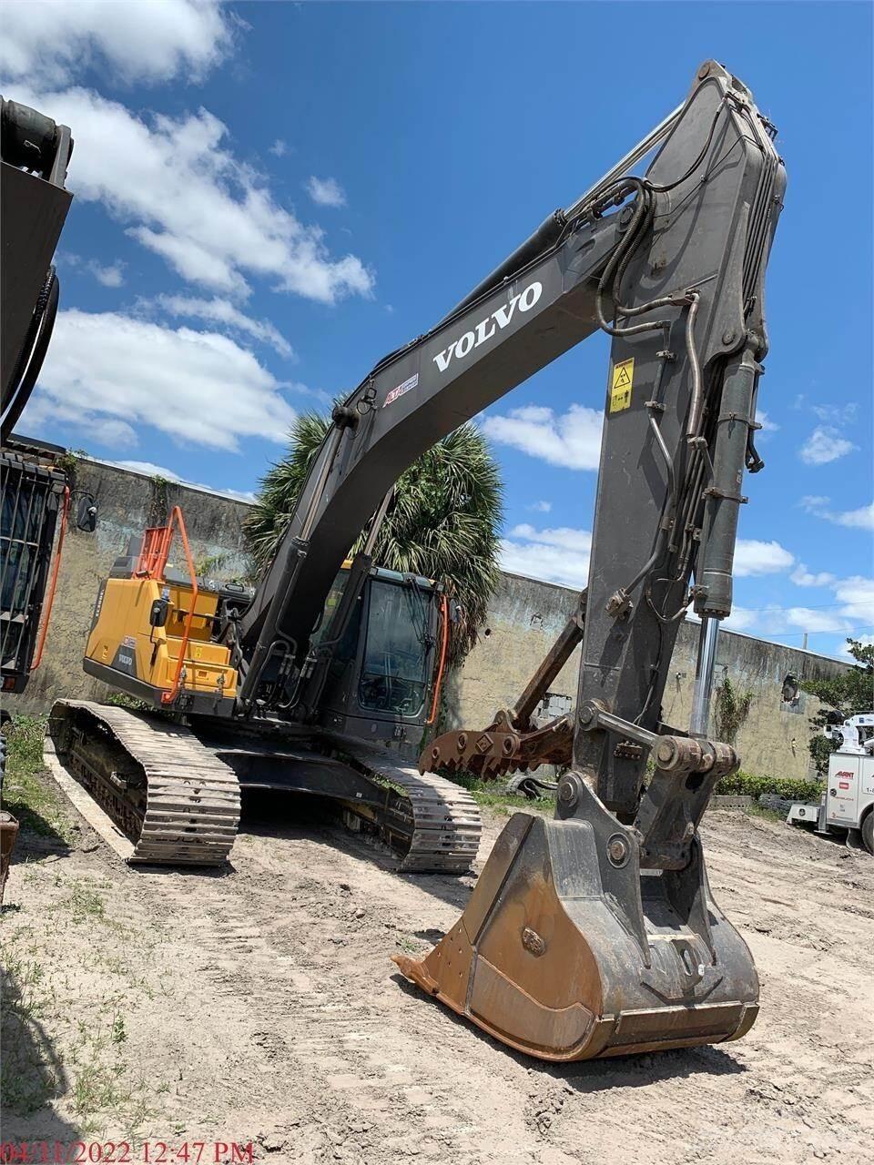 Volvo EC300EL Bagri goseničarji