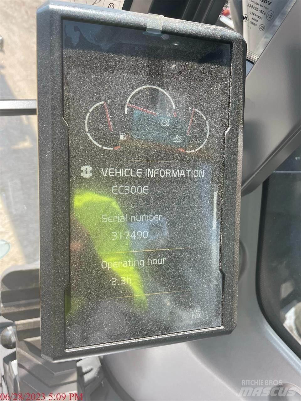 Volvo EC300EL Bagri goseničarji