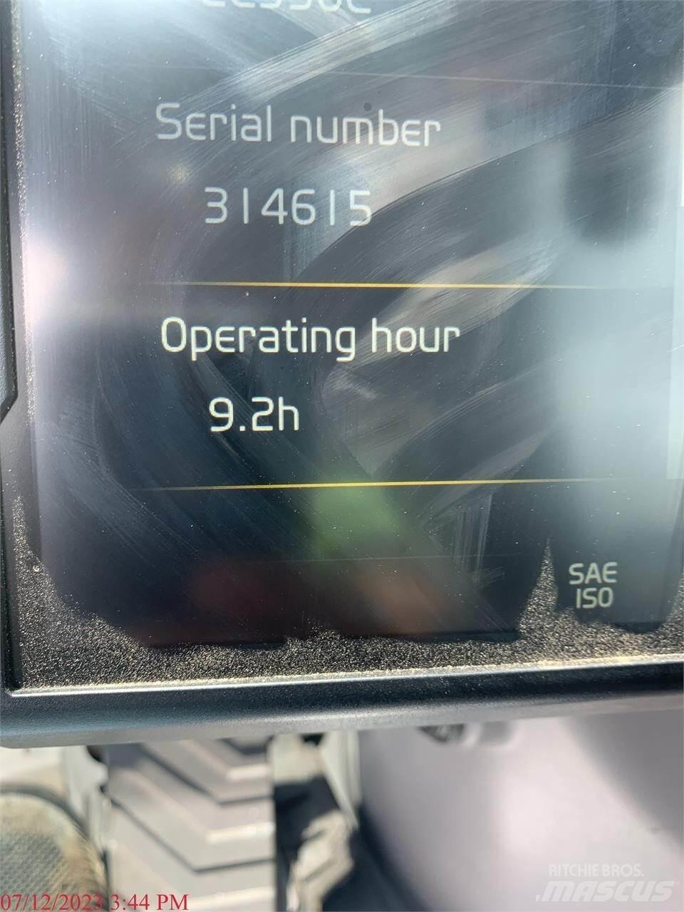Volvo EC350EL Bagri goseničarji