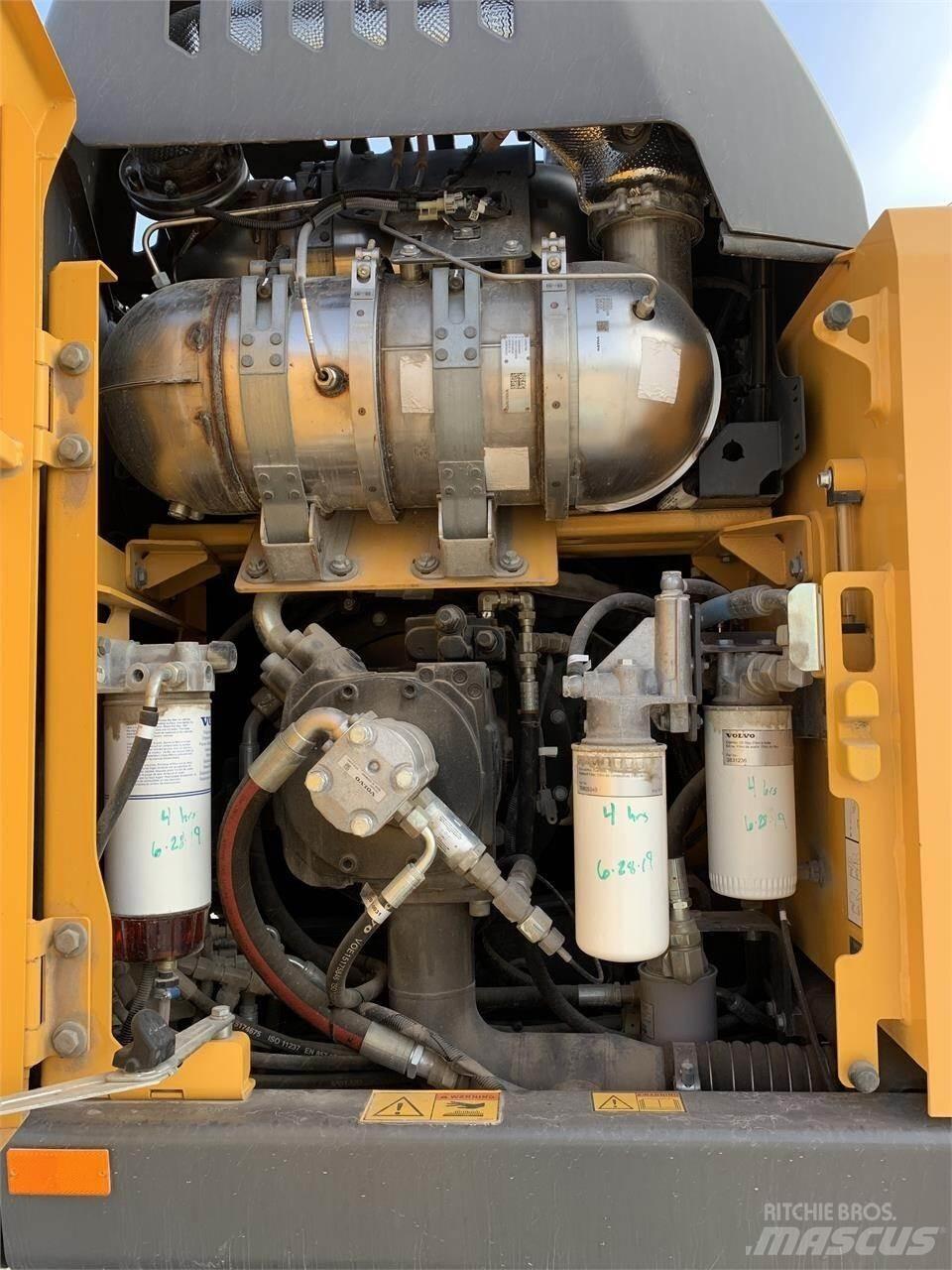 Volvo EW180E Bagri na kolesih
