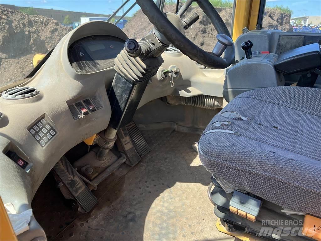 Volvo L110E Kolesni nakladalci