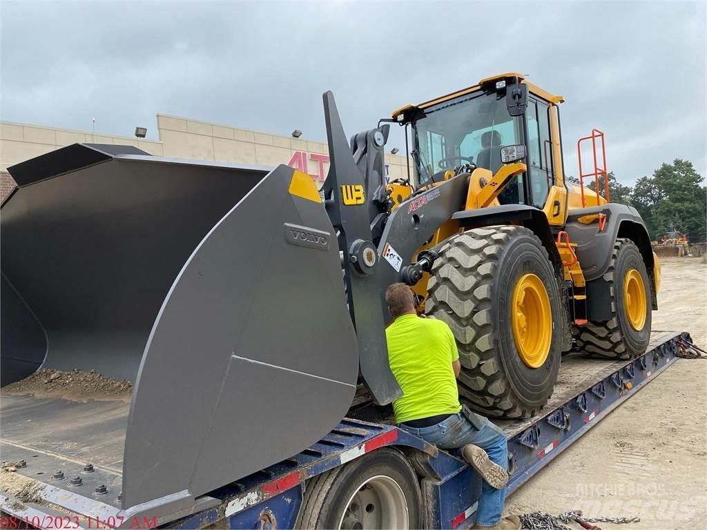 Volvo L120H Kolesni nakladalci