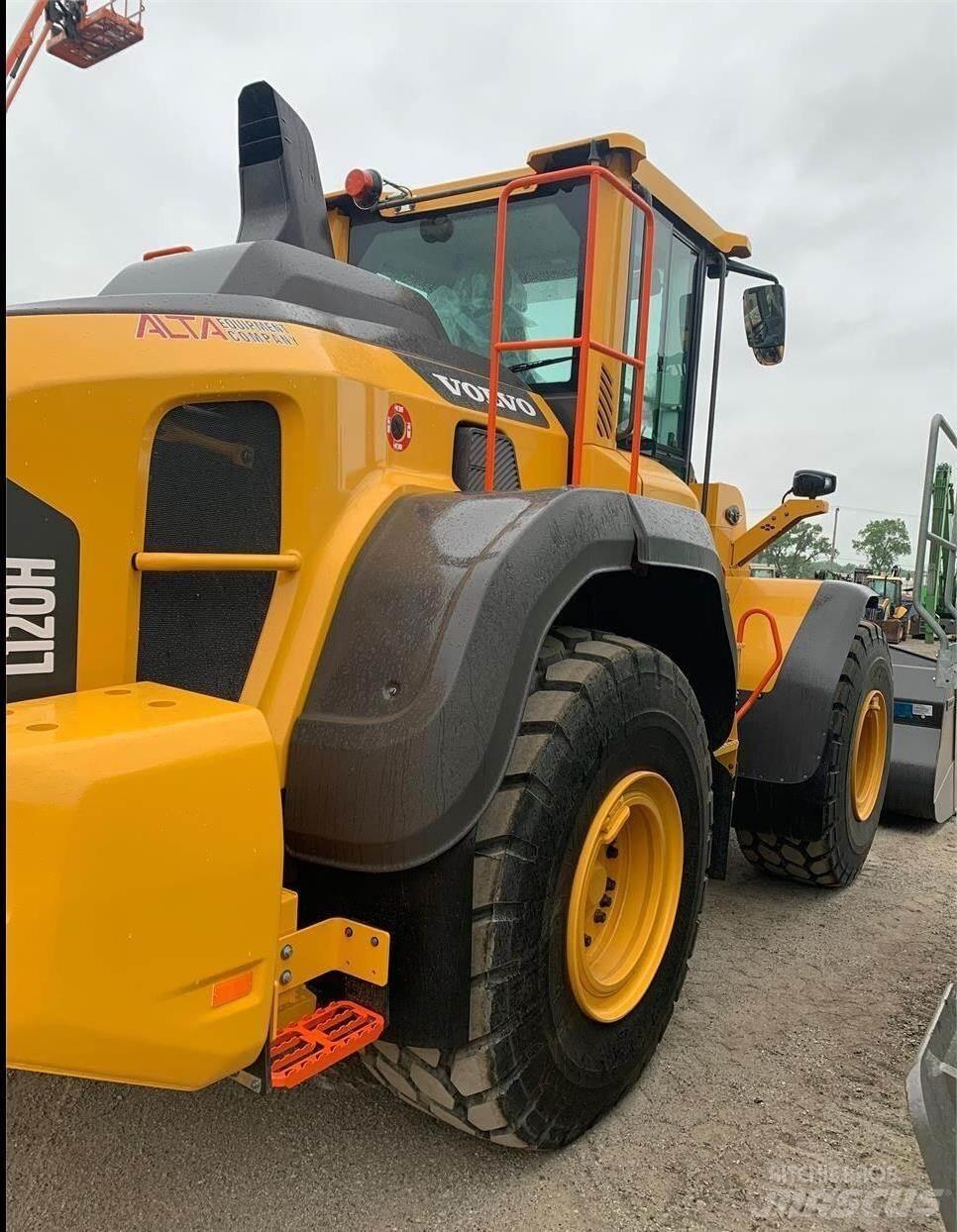 Volvo L120H Kolesni nakladalci