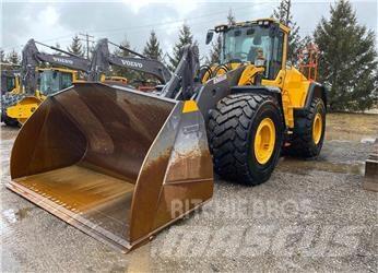 Volvo L220H Kolesni nakladalci