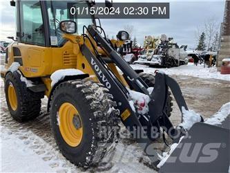 Volvo L25 Kolesni nakladalci