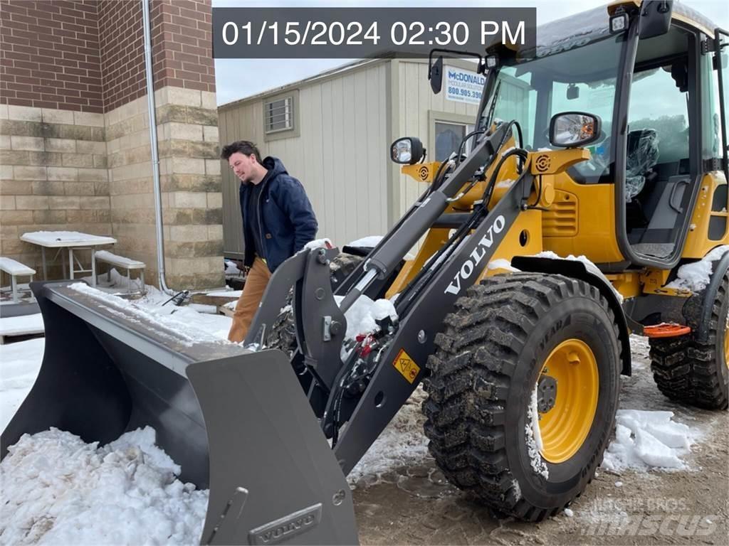 Volvo L25 Kolesni nakladalci