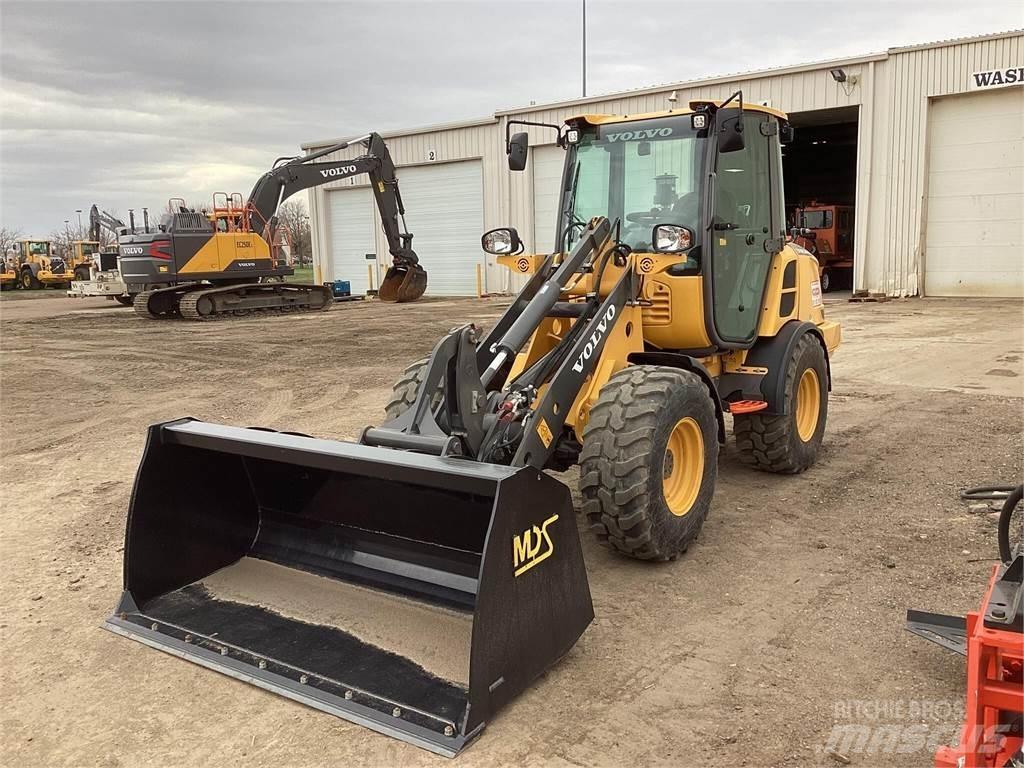 Volvo L25H Kolesni nakladalci