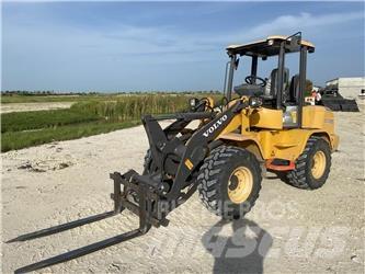 Volvo L30GS Kolesni nakladalci