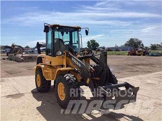 Volvo L30GS Kolesni nakladalci