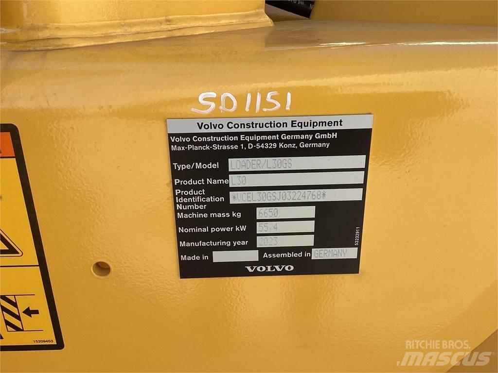 Volvo L30GS Kolesni nakladalci