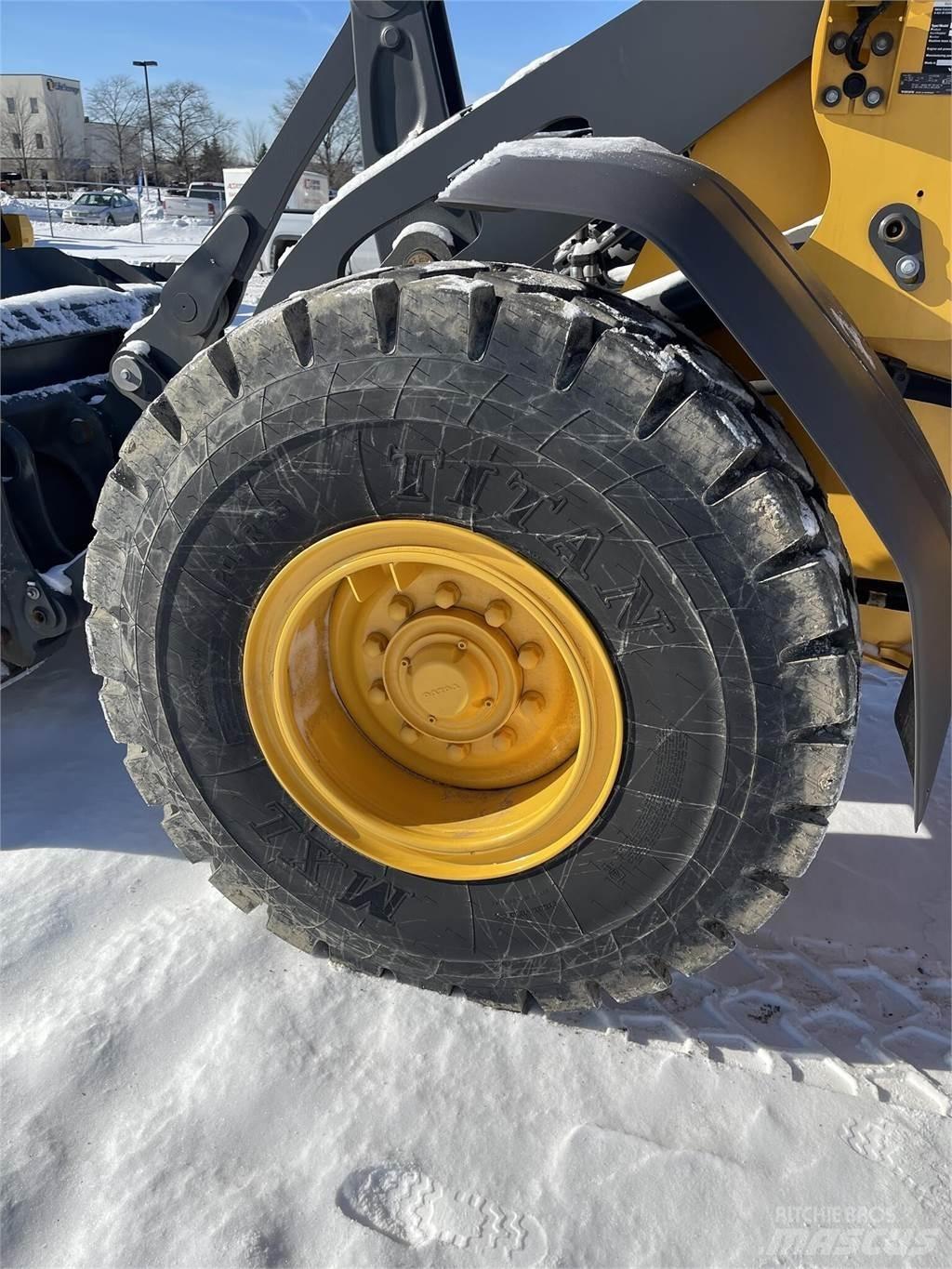 Volvo L60H Kolesni nakladalci