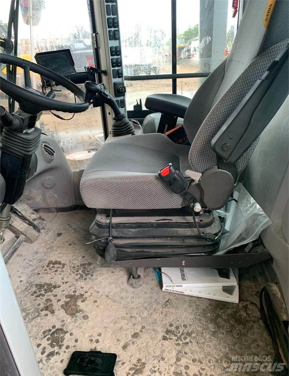 Volvo L60H Kolesni nakladalci