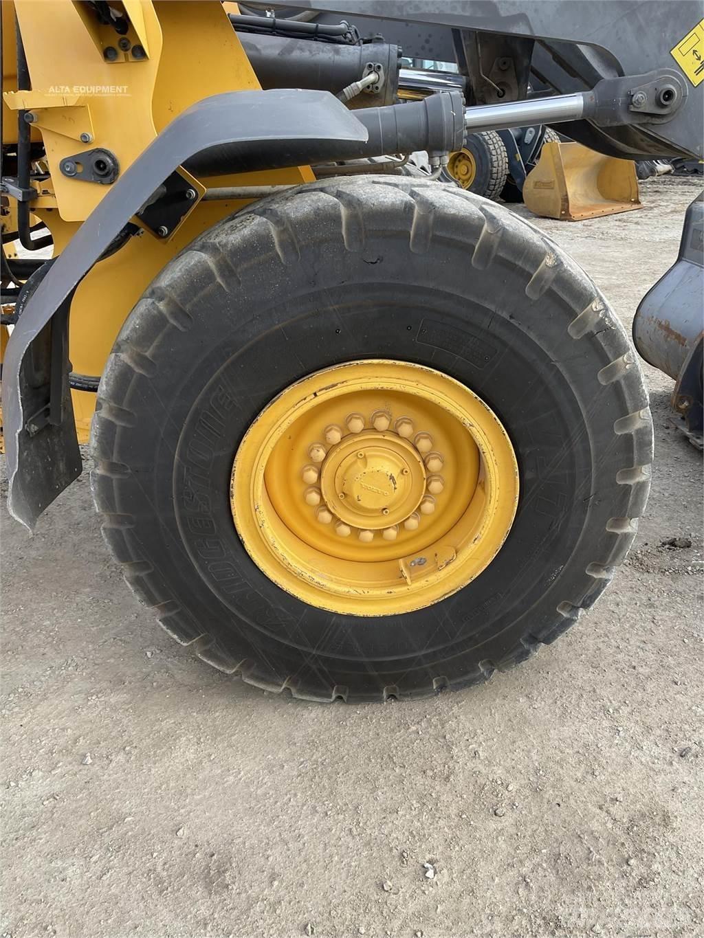 Volvo L70H Kolesni nakladalci