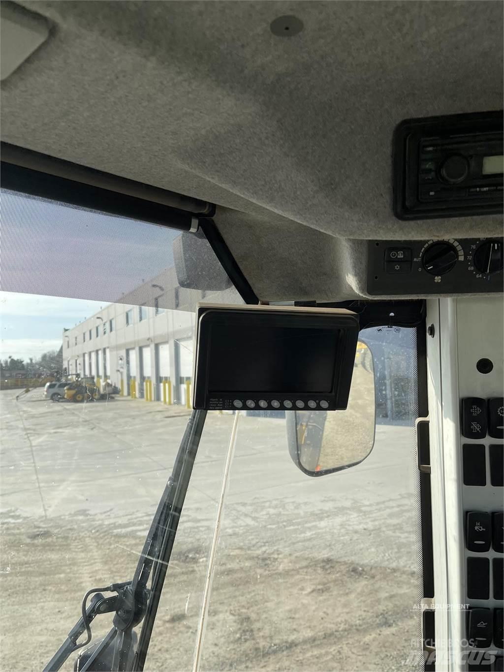 Volvo L70H Kolesni nakladalci