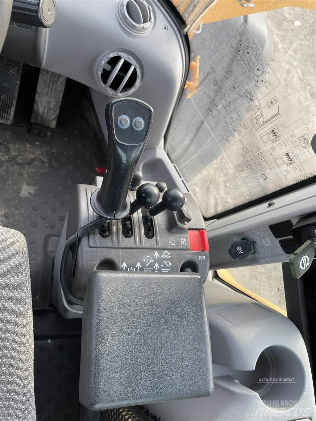 Volvo L70H Kolesni nakladalci