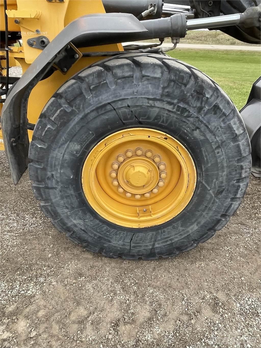 Volvo L70H Kolesni nakladalci