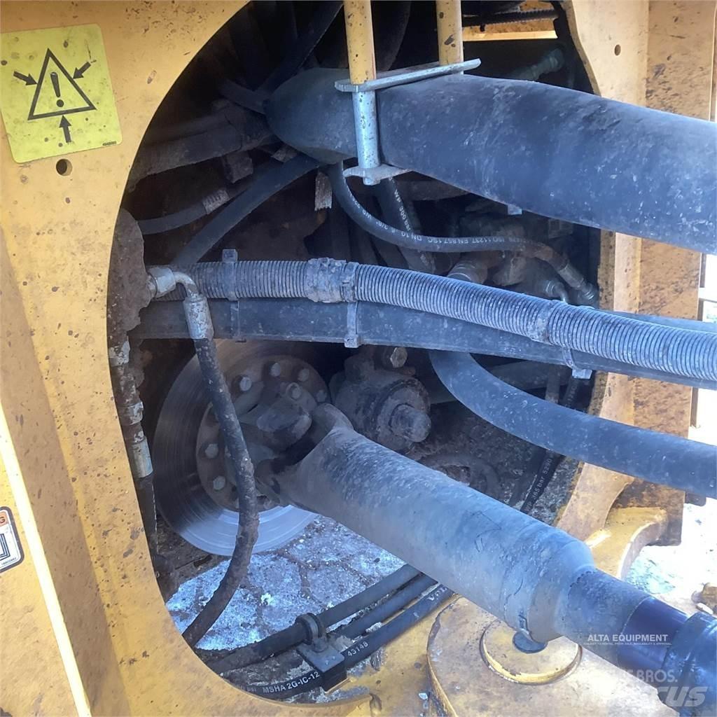 Volvo L90H Kolesni nakladalci