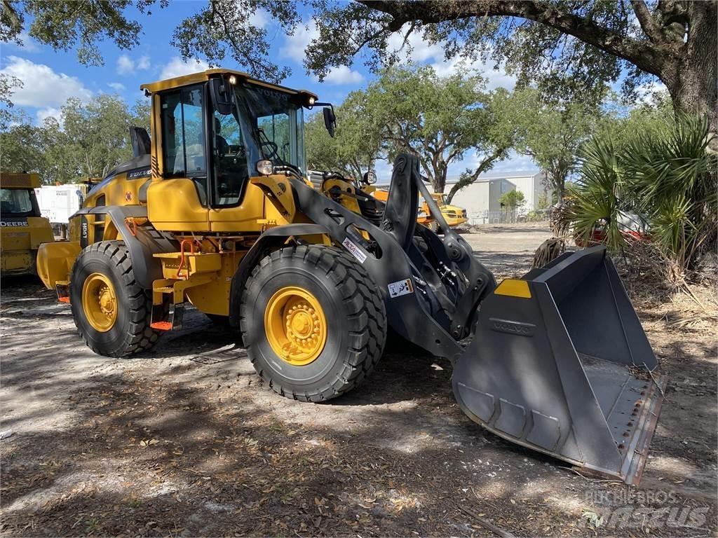 Volvo L90H Kolesni nakladalci
