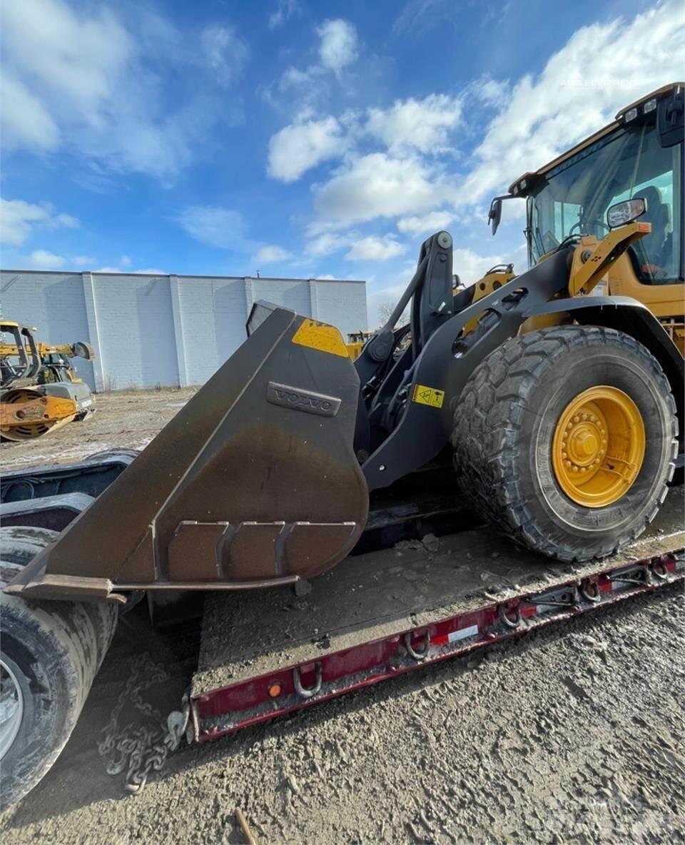 Volvo L90H Kolesni nakladalci