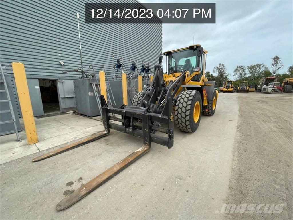 Volvo L90H Kolesni nakladalci