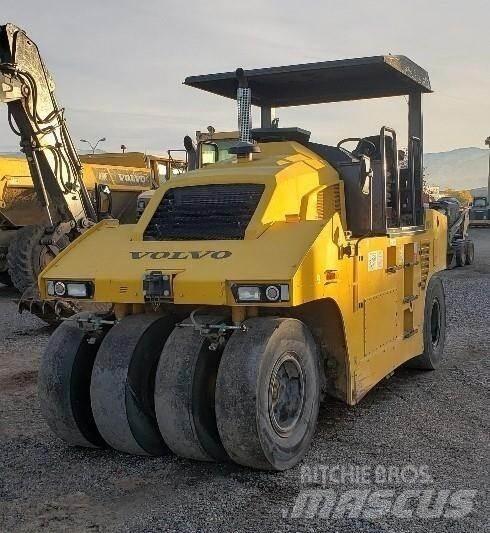 Volvo PTR240 Kolesni valjarji s pnevmatikami