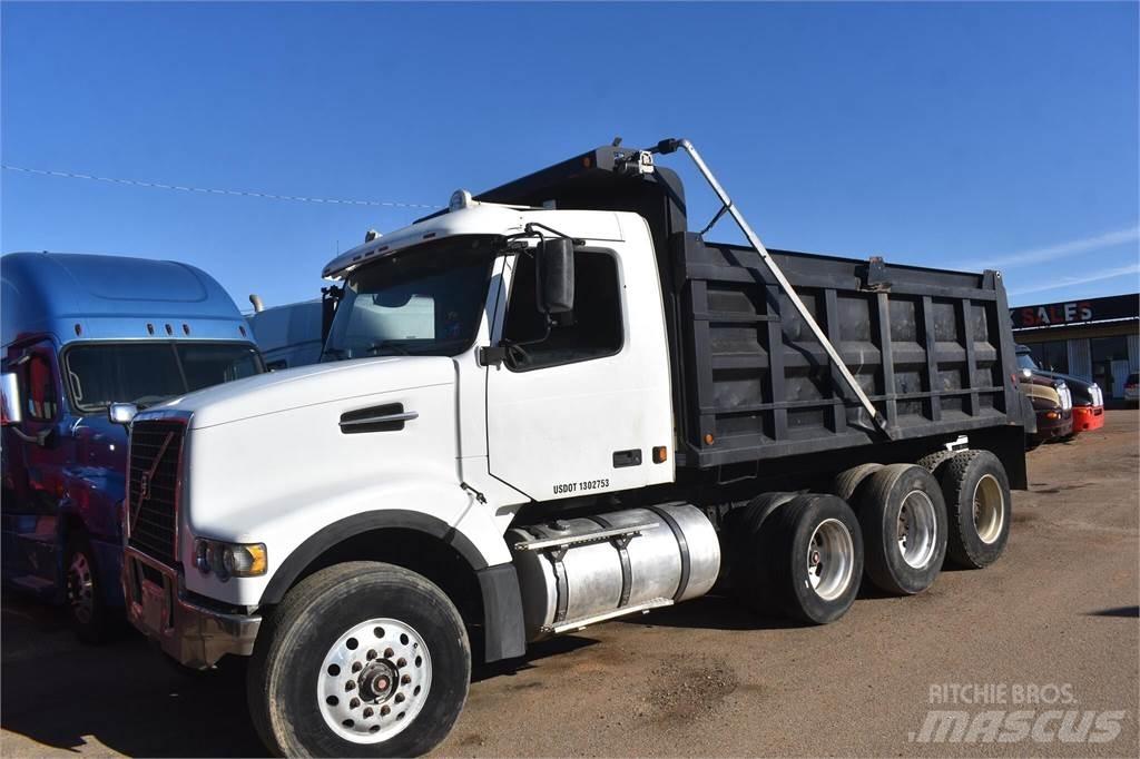 Volvo VHD64F200 Kiper tovornjaki