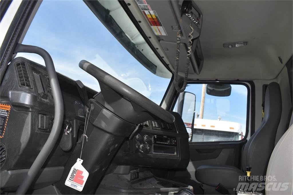 Volvo VHD84B300 Kiper tovornjaki