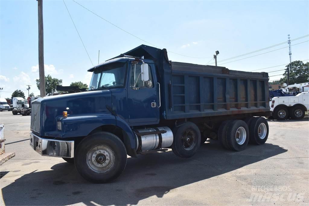 Volvo WG64T Kiper tovornjaki