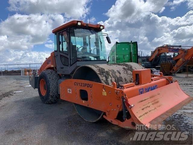 XCMG CV123PDU Dvojni valjarji
