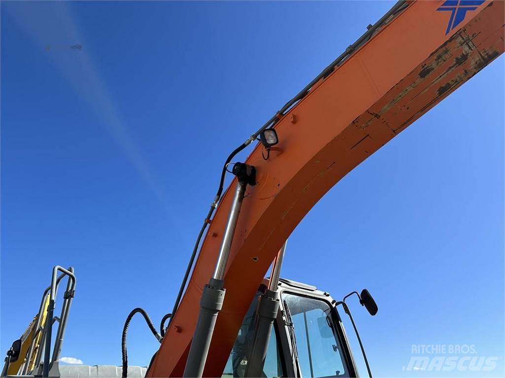 XCMG XE210CU Bagri goseničarji