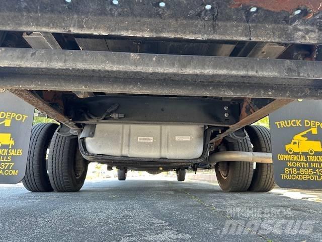 Ford E 450 SD Vakuumski tovornjaki